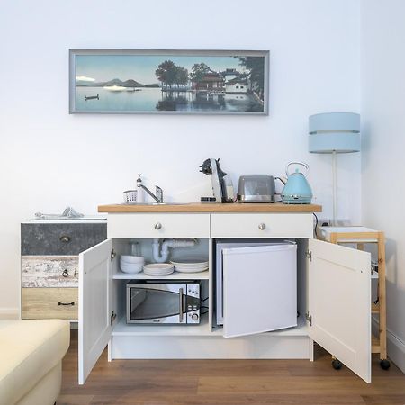 Willow House Bed & Breakfast And Orchard Studios Self Catering リマバディ エクステリア 写真