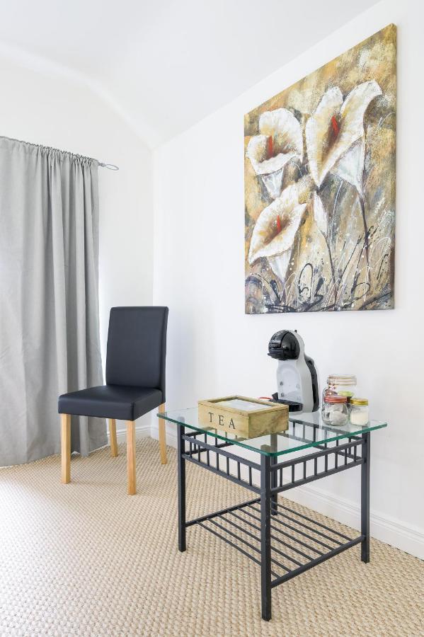Willow House Bed & Breakfast And Orchard Studios Self Catering リマバディ エクステリア 写真