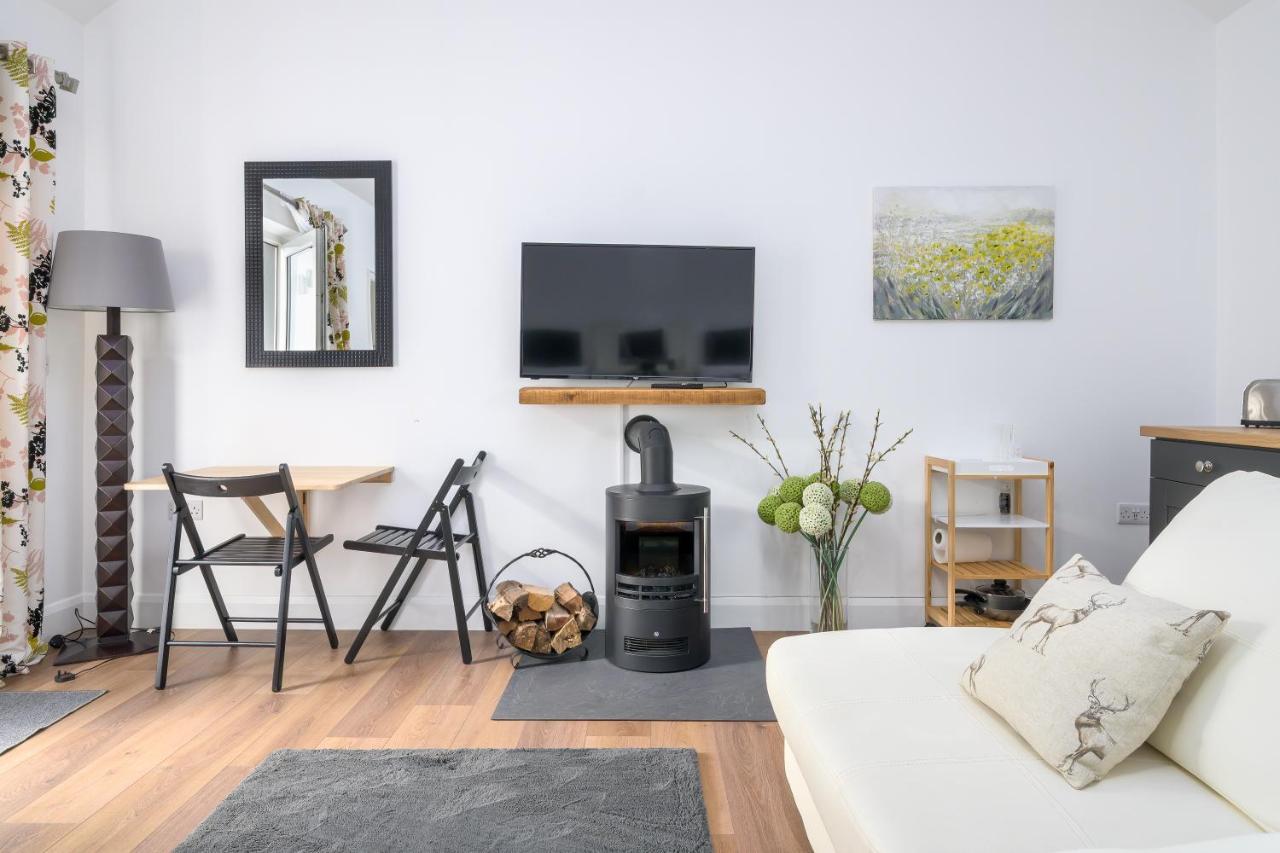 Willow House Bed & Breakfast And Orchard Studios Self Catering リマバディ エクステリア 写真