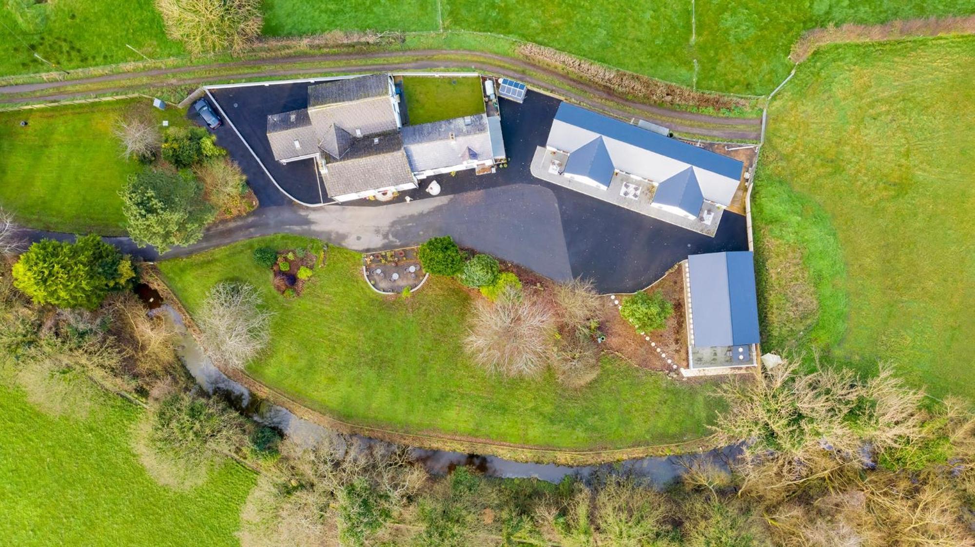 Willow House Bed & Breakfast And Orchard Studios Self Catering リマバディ エクステリア 写真